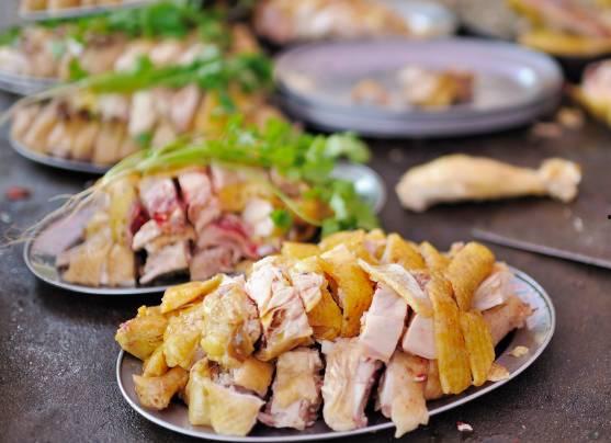 广西建设学院吃瓜,校园“吃瓜”盛况，揭秘校园生活趣味瞬间  第2张