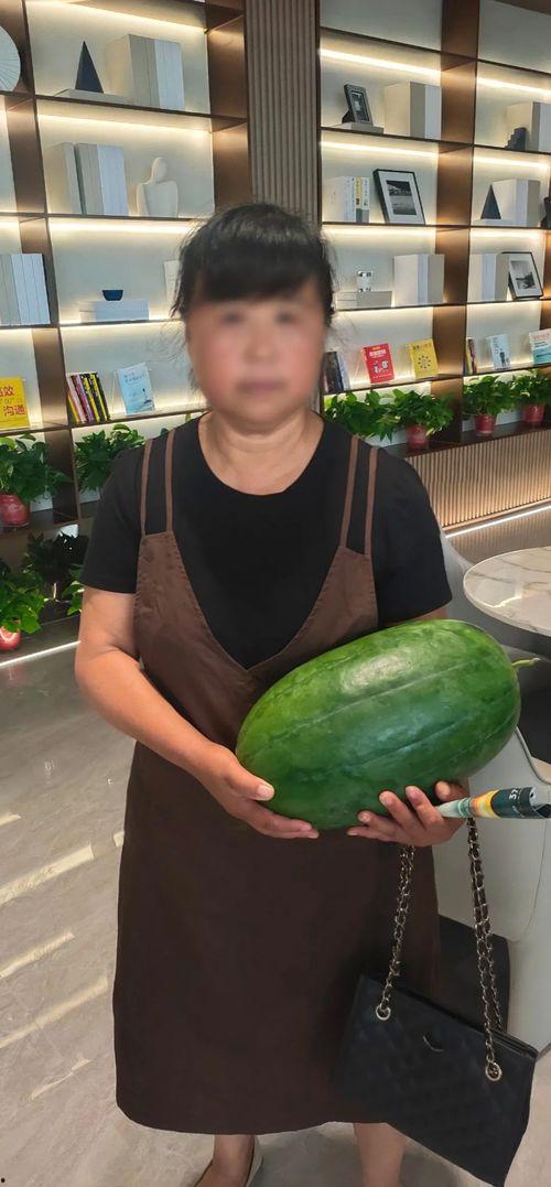 今日吃瓜热门大瓜51,揭秘51号大瓜背后的惊人真相  第3张